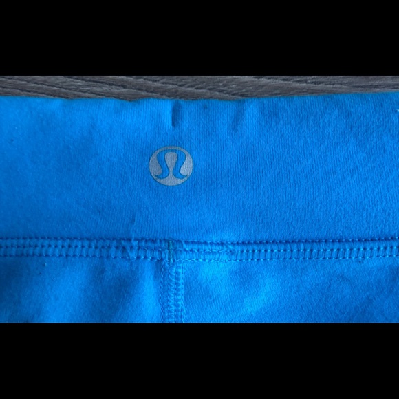 Lululemon Heat It Up Blue Cropped Leggings - Picture 5 of 5